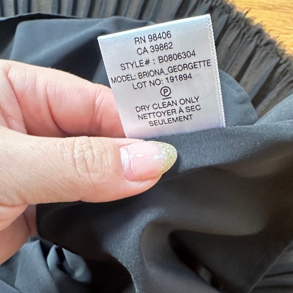 Theory Elegant Black Pleated Mini Skirt - Picture 6 of 6